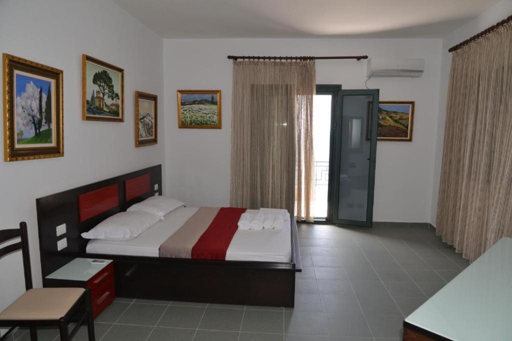 Hotel Artisti Avlonya Dış mekan fotoğraf